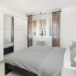 דירה 2 Bedroom Beautiful In
