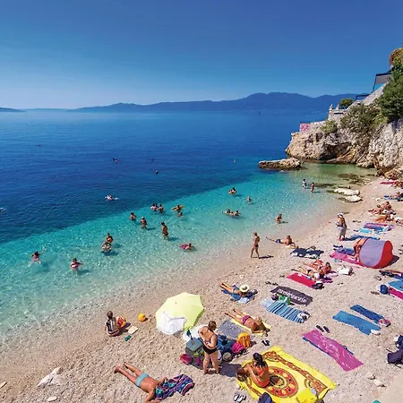 2 Bedroom Gorgeous In Rijeka