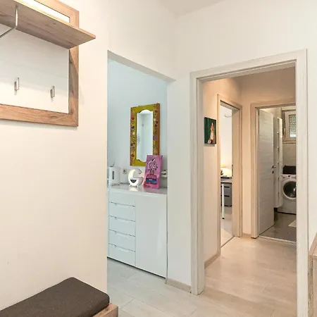 2 Bedroom Gorgeous In *