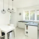 Appartement 2 Bedroom Beautiful In