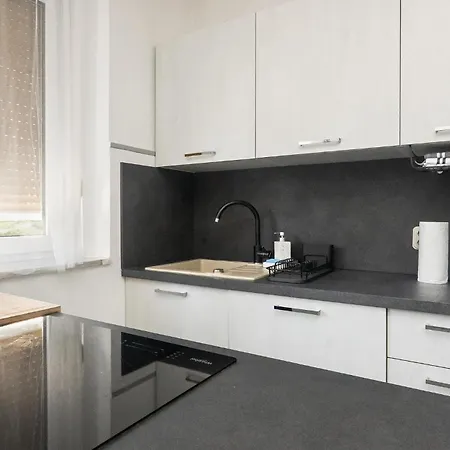 2 Bedroom Beautiful In