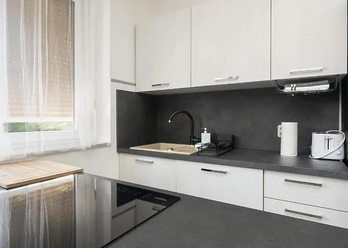 2 Bedroom Gorgeous In